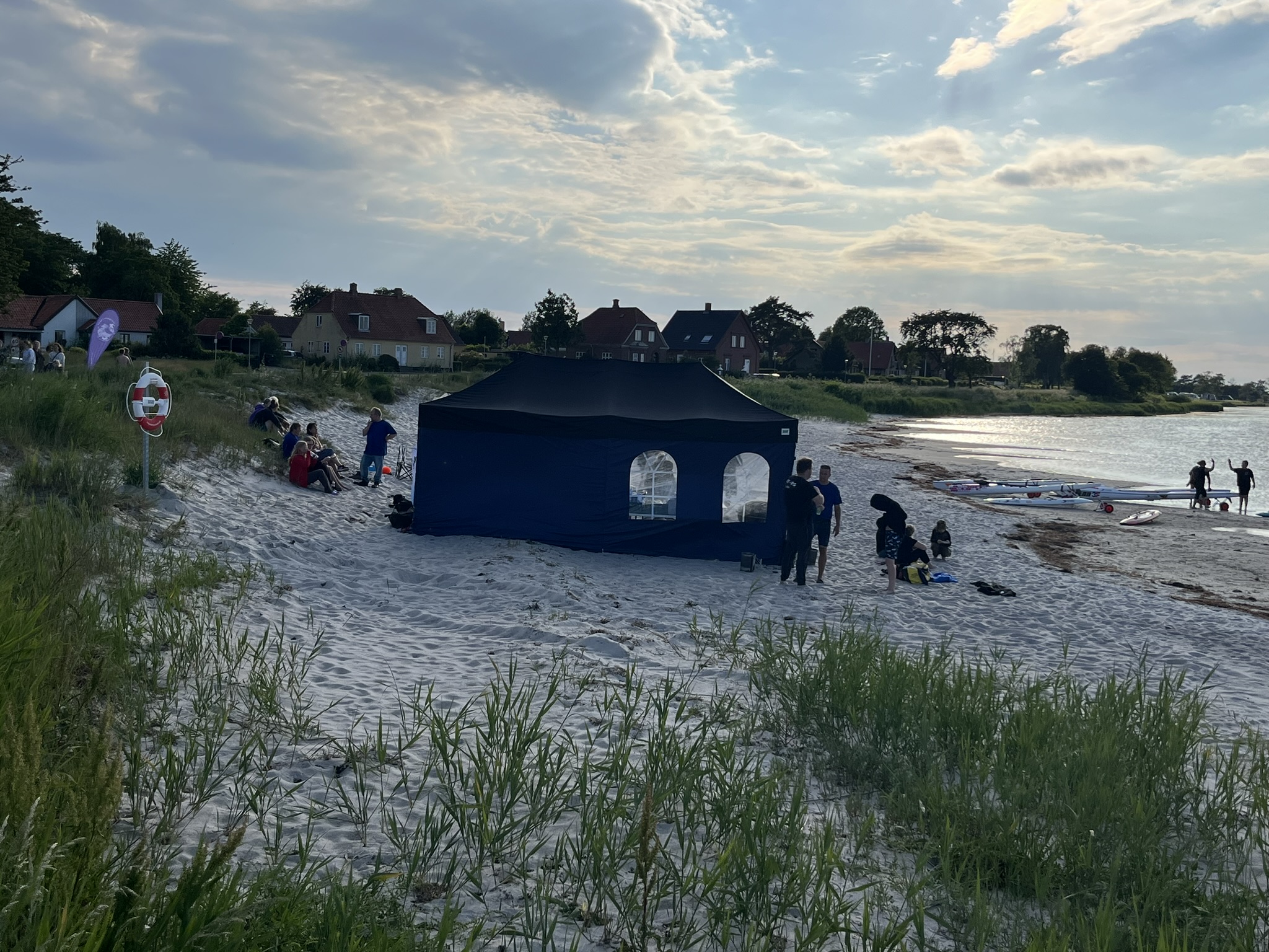 &Aring;bent hus p&aring; stranden i Bandholm 2024