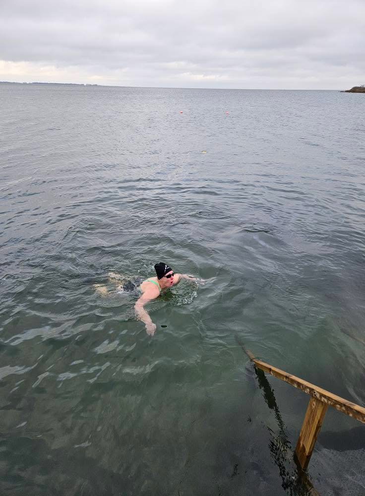 Vinterl&oslash;b samt vinterbad